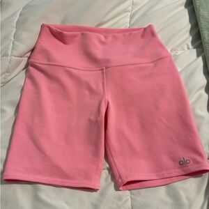 Alo yoga macaron pink bike shorts high rise 6in